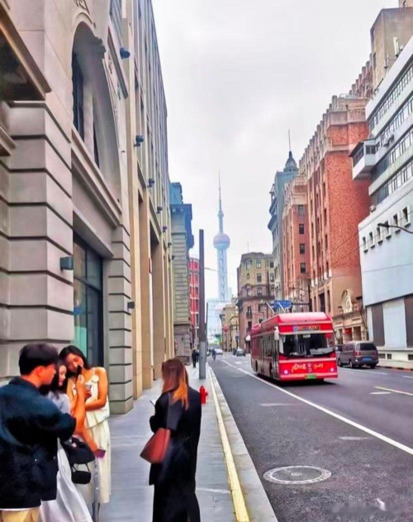 该省省该花花，理性消费才是真，不盲目跟风不委屈自己，这样的消费观太适合我了！ 