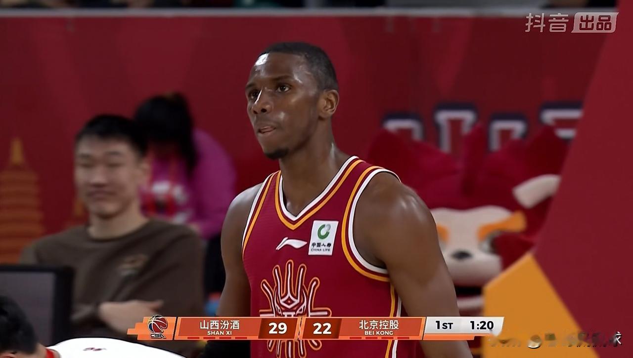 山西汾酒超级外援迪亚洛真是太出彩了！在今天山西汾酒主场以107：102力克北京控