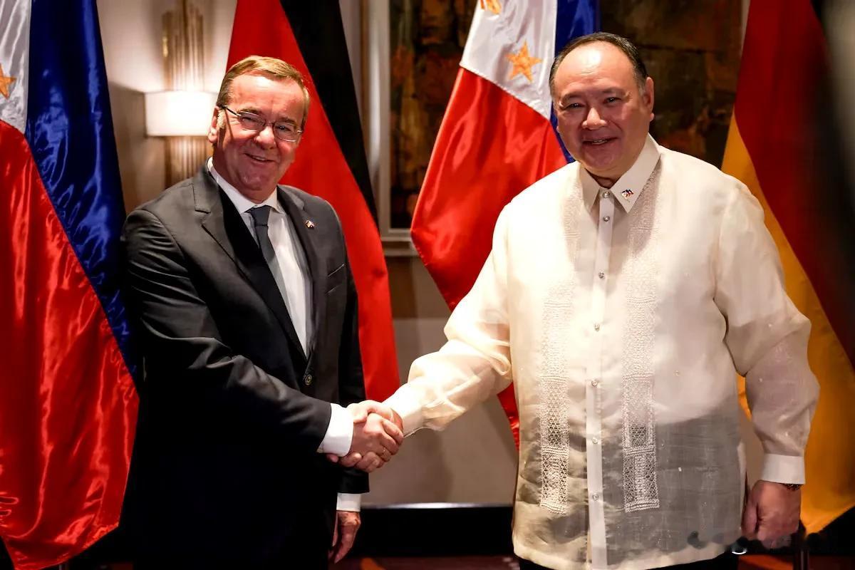 最新消息，德国菲律宾表态！
来自路透社（4）日消息，德国国防部长皮斯托里乌斯在马