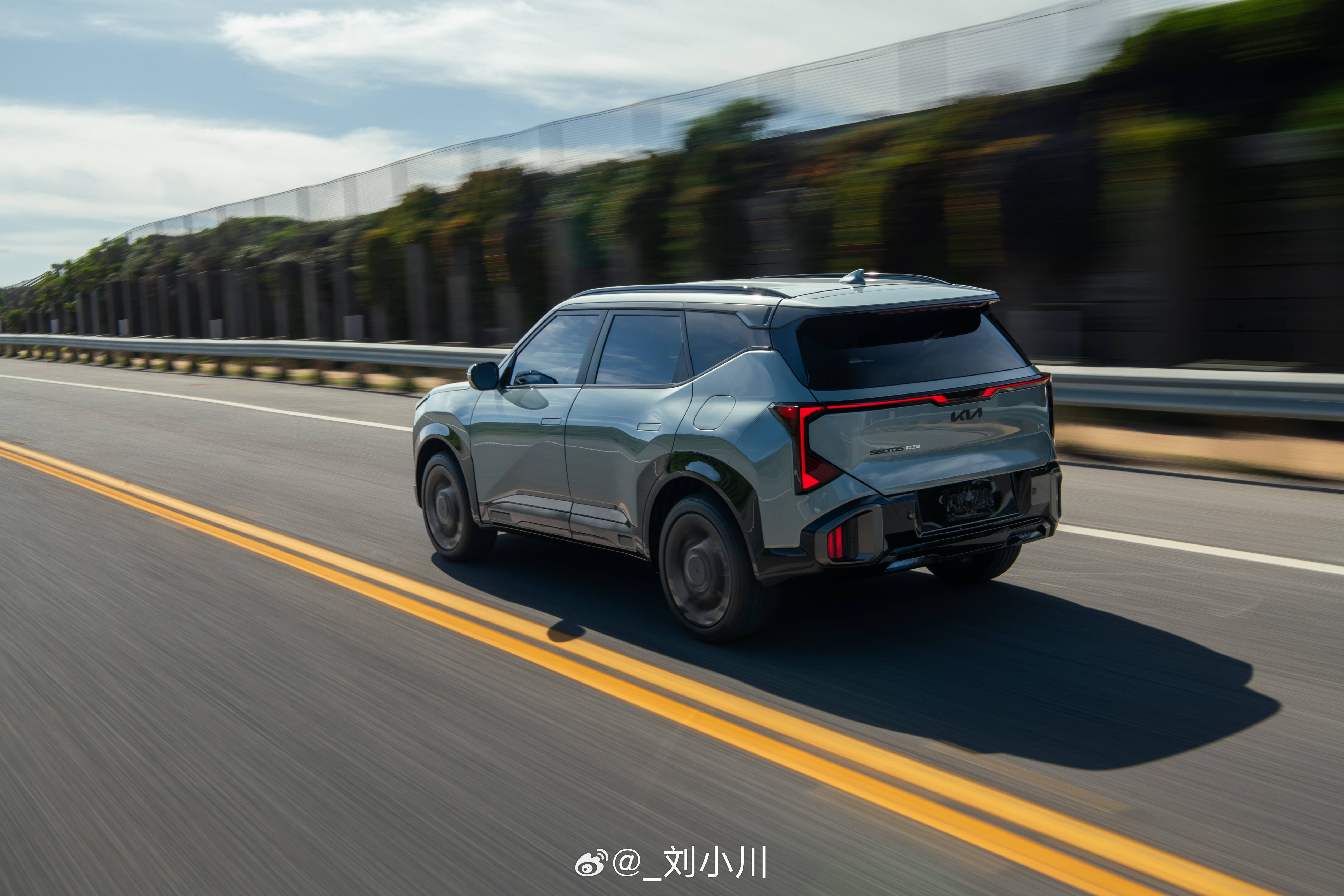 全新一代起亚赛图斯Seltos HEV 附上一组全新一代起亚赛图斯Seltos 