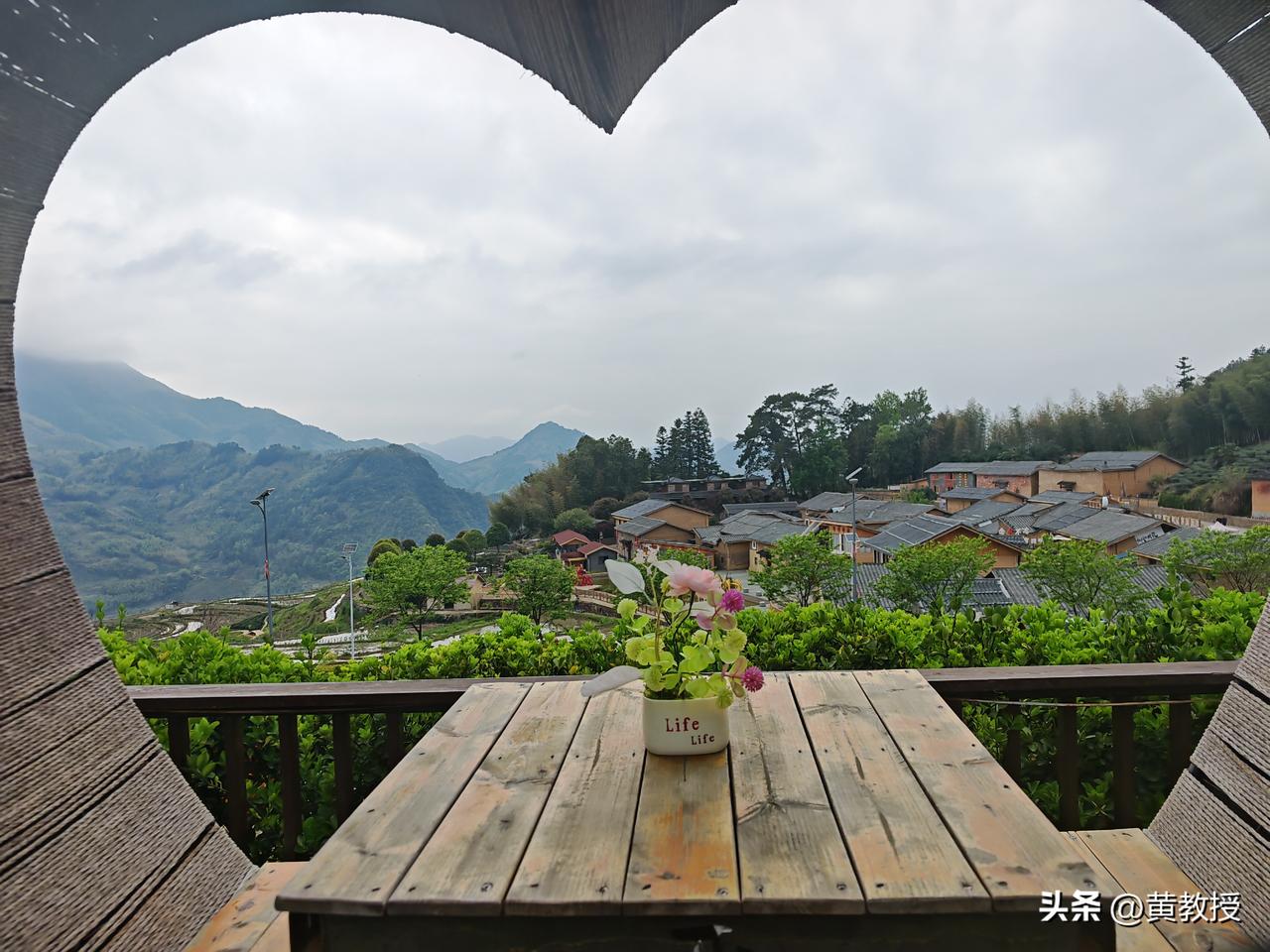 今天一天在政和，松溪，建阳调研
文创产业
这个云上梯田
念山真是太美了
南平，建