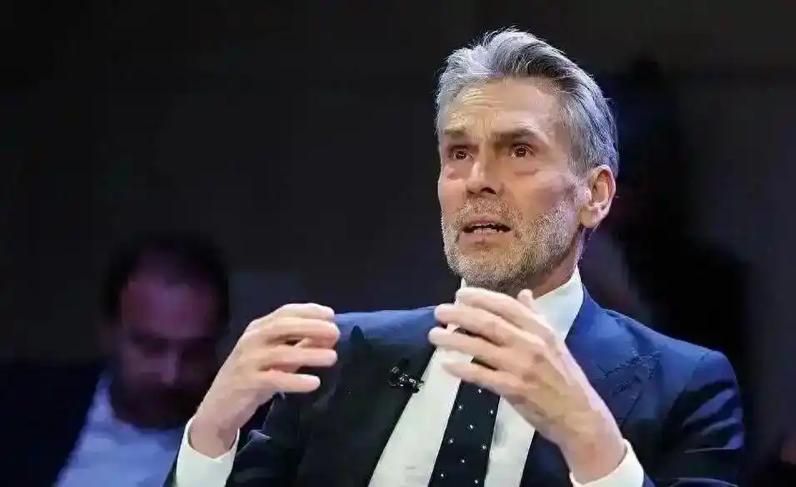 荷兰闪电大选，斯霍夫抢劫中企，捅这么大篓子，拍拍屁股走人了？斯霍夫刚刚抢劫中企，