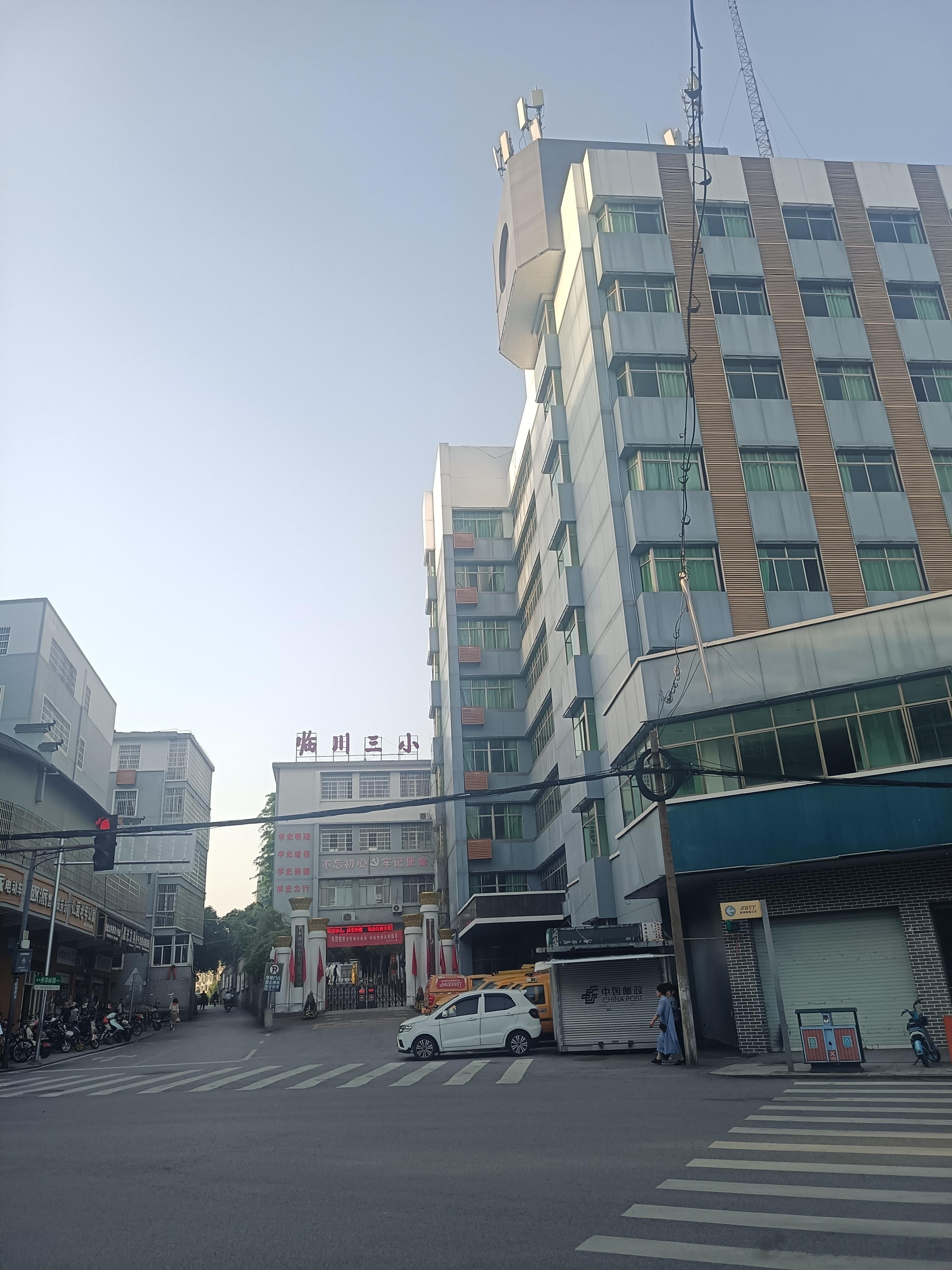 抚州府文庙旧址，作为临川文脉的培养核心，虽然遗物全无，还是有探寻意义的。旧址非常