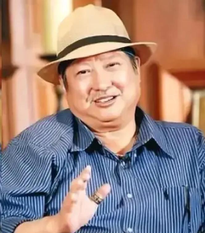 洪金宝嘴里最佩服的人，是师父于占元。一个从北京南下香港的京剧武生，40年代末落脚