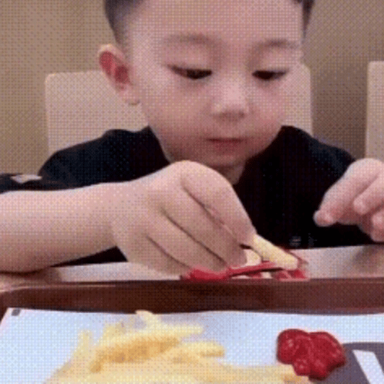 最近现生太忙了，没有好好续火花，明天开始我会按时续的！感谢包容我！！！ 