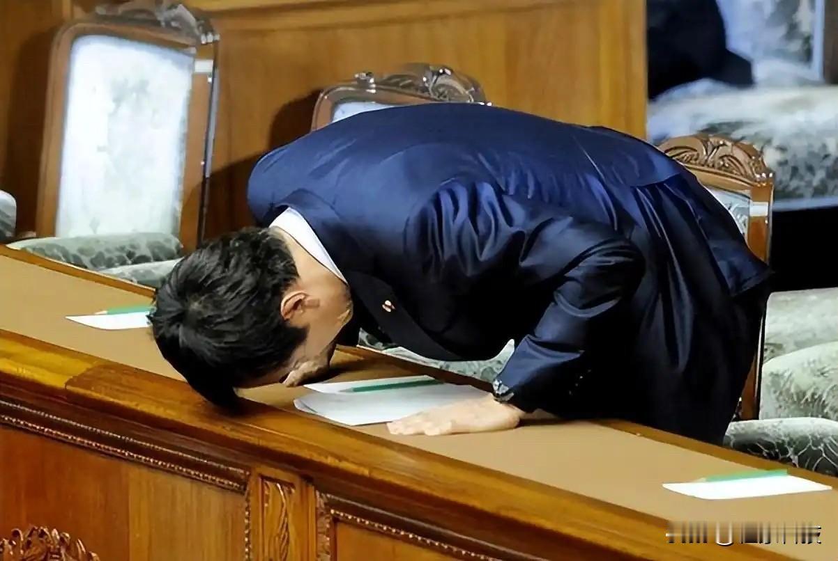 果然，日本坚持不住了，开始主动找到了中国。

根据媒体的报道，6月6日下午，日本