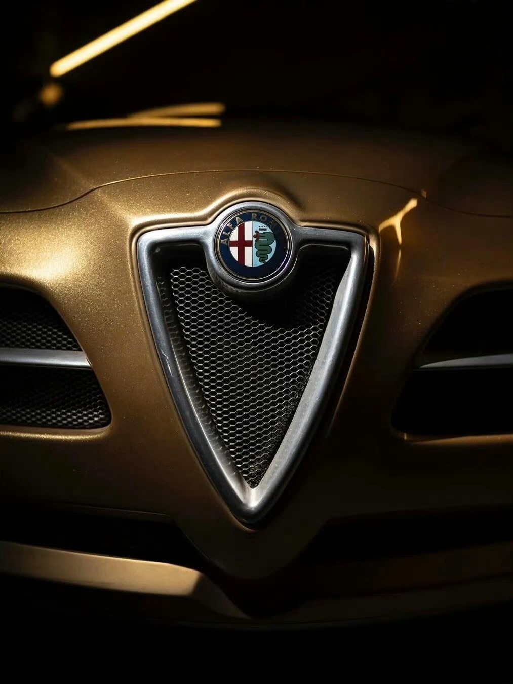 华聊车事 有几个汽车品牌的前脸，无论时代怎么进步，至今依然都有保持自己独特的设计