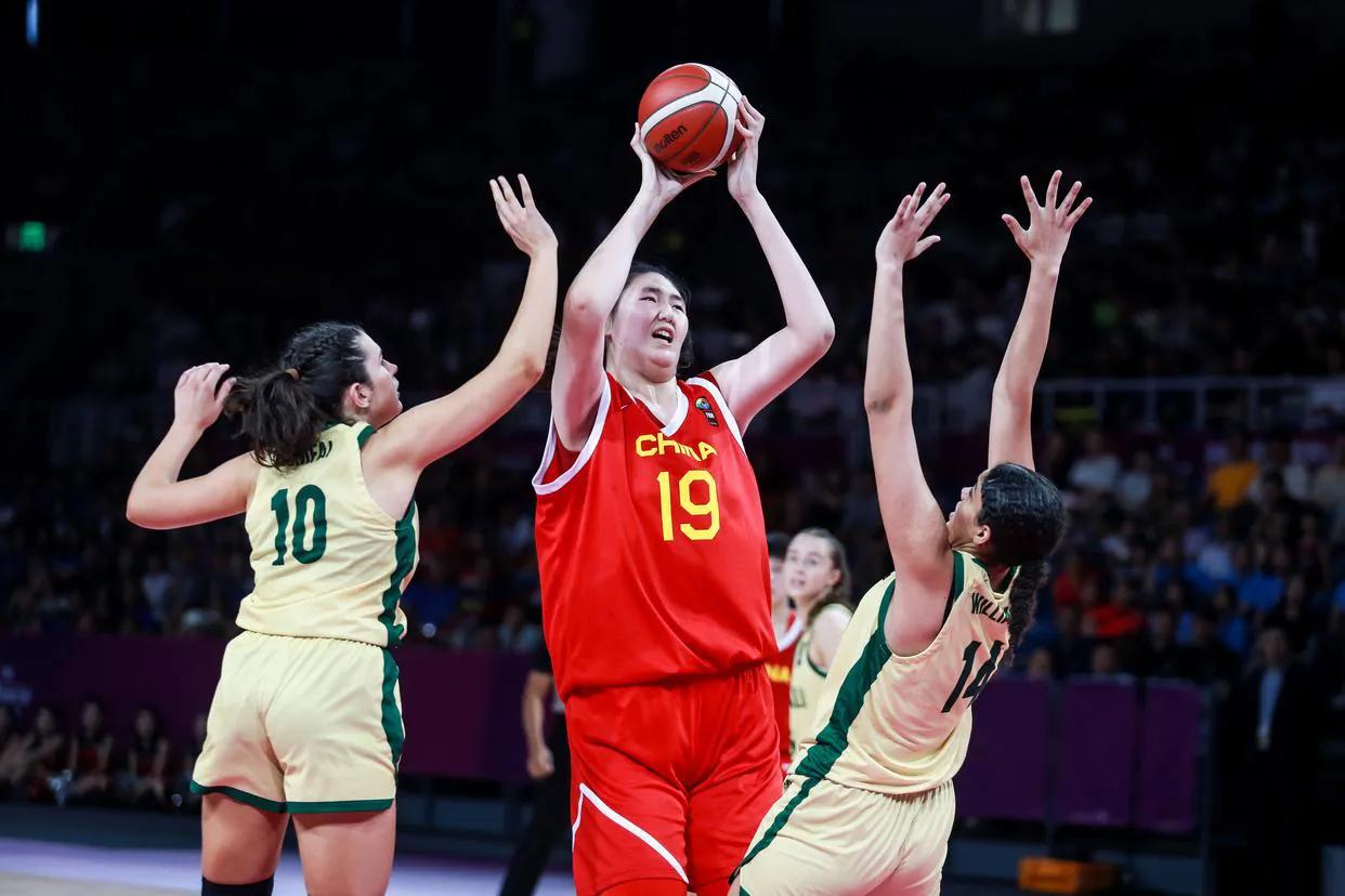 北京时间6月16日消息，中国女篮昨晚124-57狂胜波黑队67分，半场就领先46