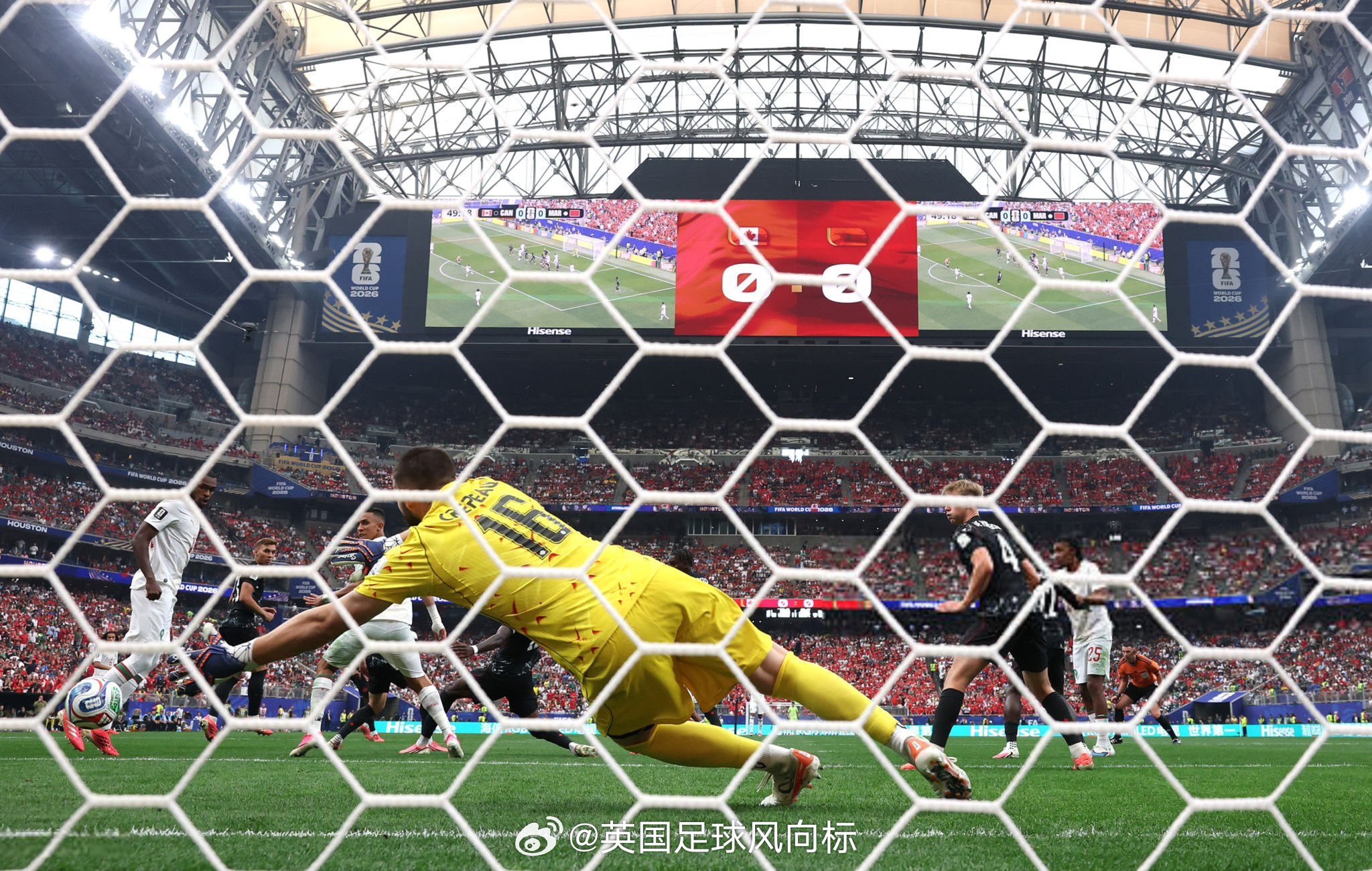 加拿大0比3摩洛哥欧纳希梅开二度摩洛哥晋级世界杯8强上半时肉搏战互无纪录，下半时