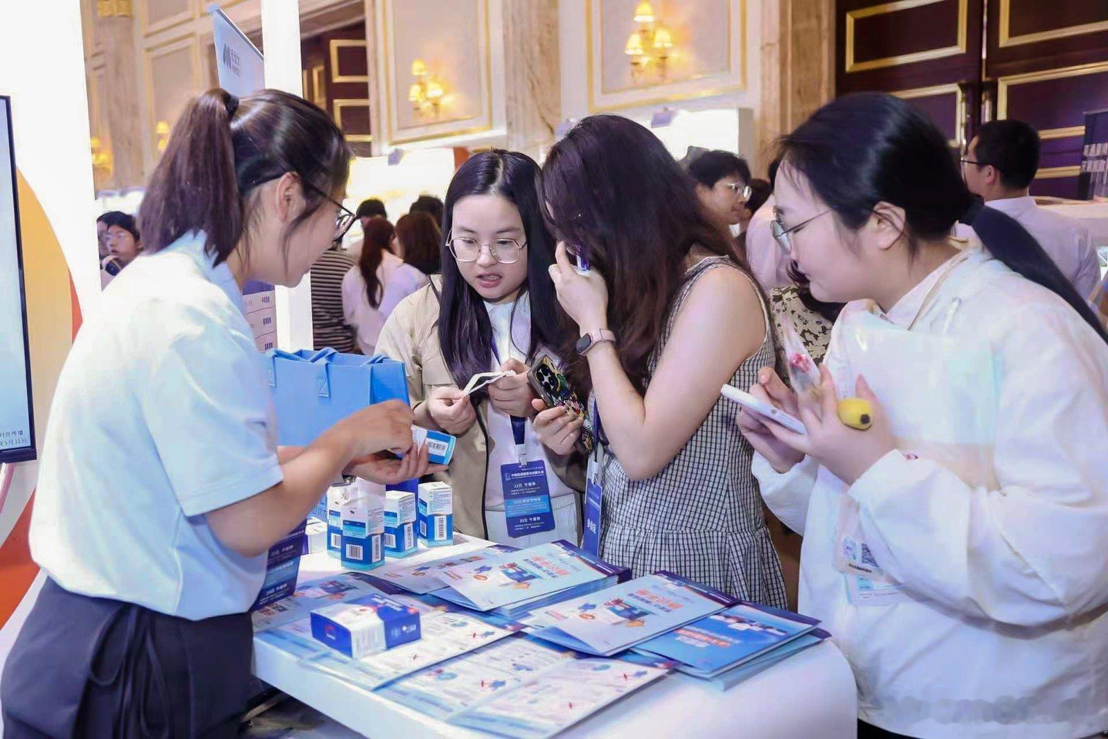 上海世界肠道健康日这份白皮书刷屏了新手妈妈必备肠胃护理干货，知名药企迈优力联合三