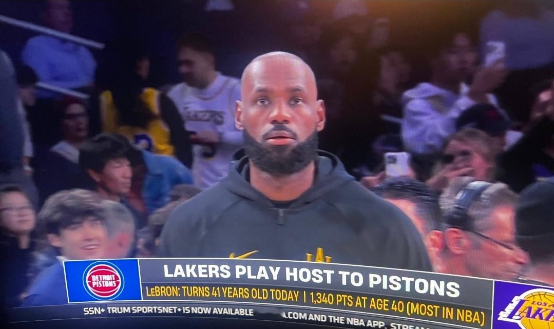 詹姆斯在40岁以后拿到1340分，排名历史40岁后球员最高NBA常规赛继续进行，