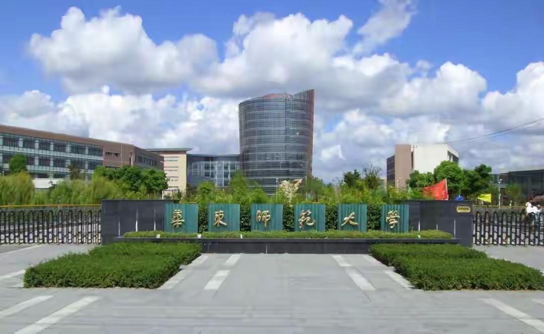 最近许多所谓专家呼吁开放大学校园在网络上沸沸扬扬，据我观察，他们的呼吁所谓开放是