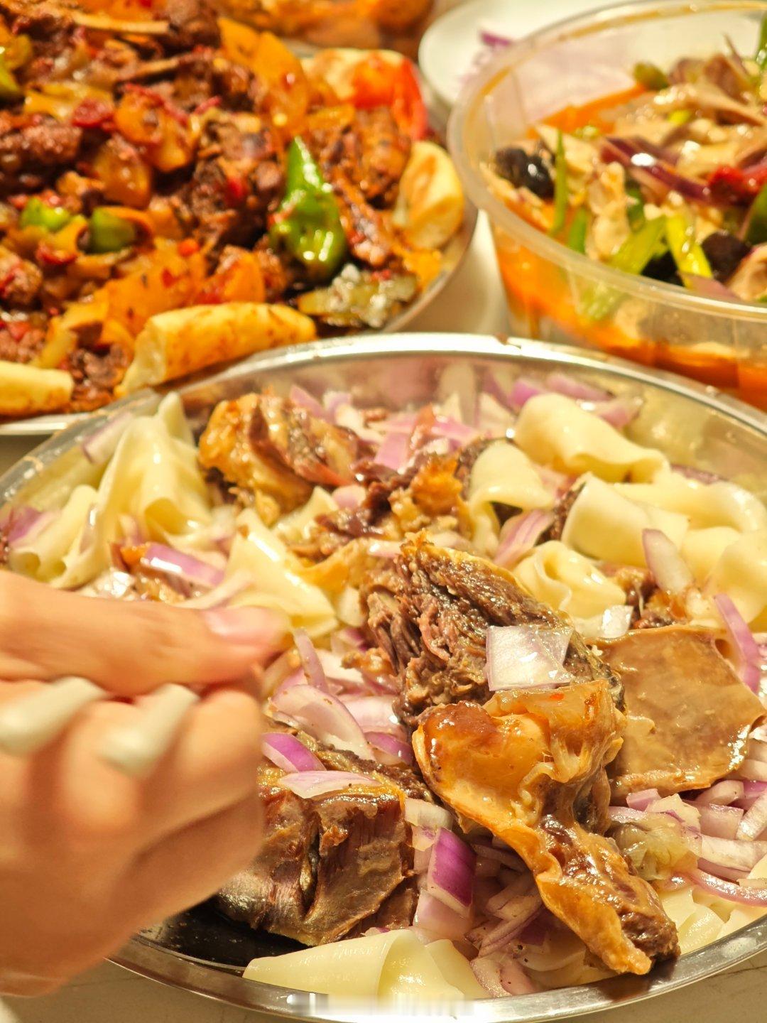 小孩饭 大人饭只要有孩子的家庭做饭都会分大人孩子的吧比如我家，周末舍友就一定要做