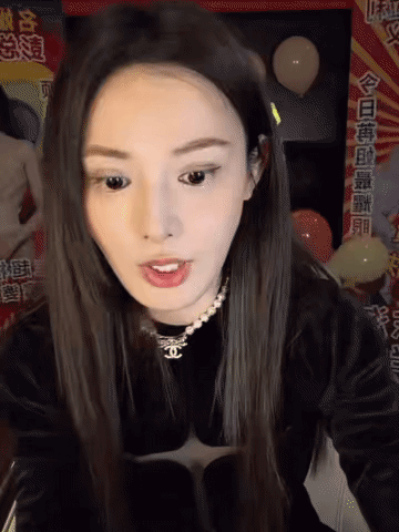 彭小苒 跟消耗自己的东西说再见 彭小苒真的好正能量啊，所有女生听好了：不要内耗！