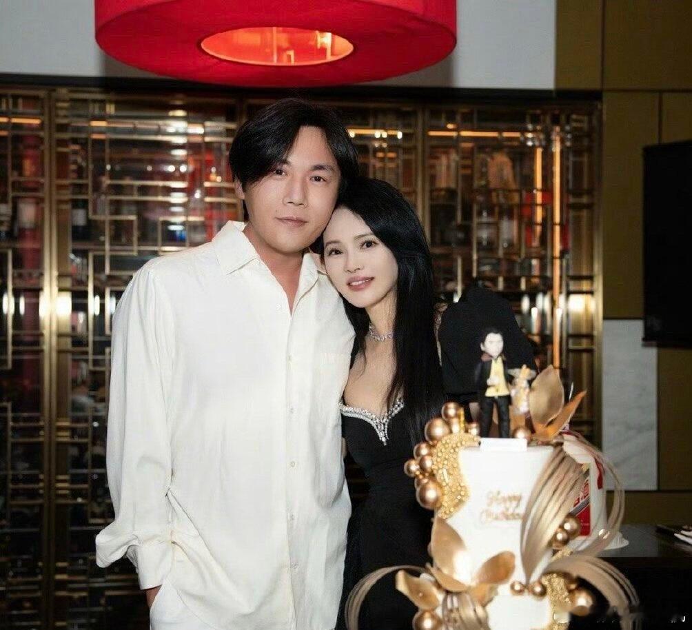 伊能静说秦昊很少回家 帮着做剧宣、一起过生日，这些事都能看出感情稳定，造谣真没必