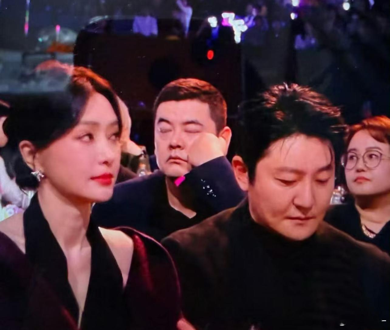 🍒累了就下班，别和年轻人一样熬 