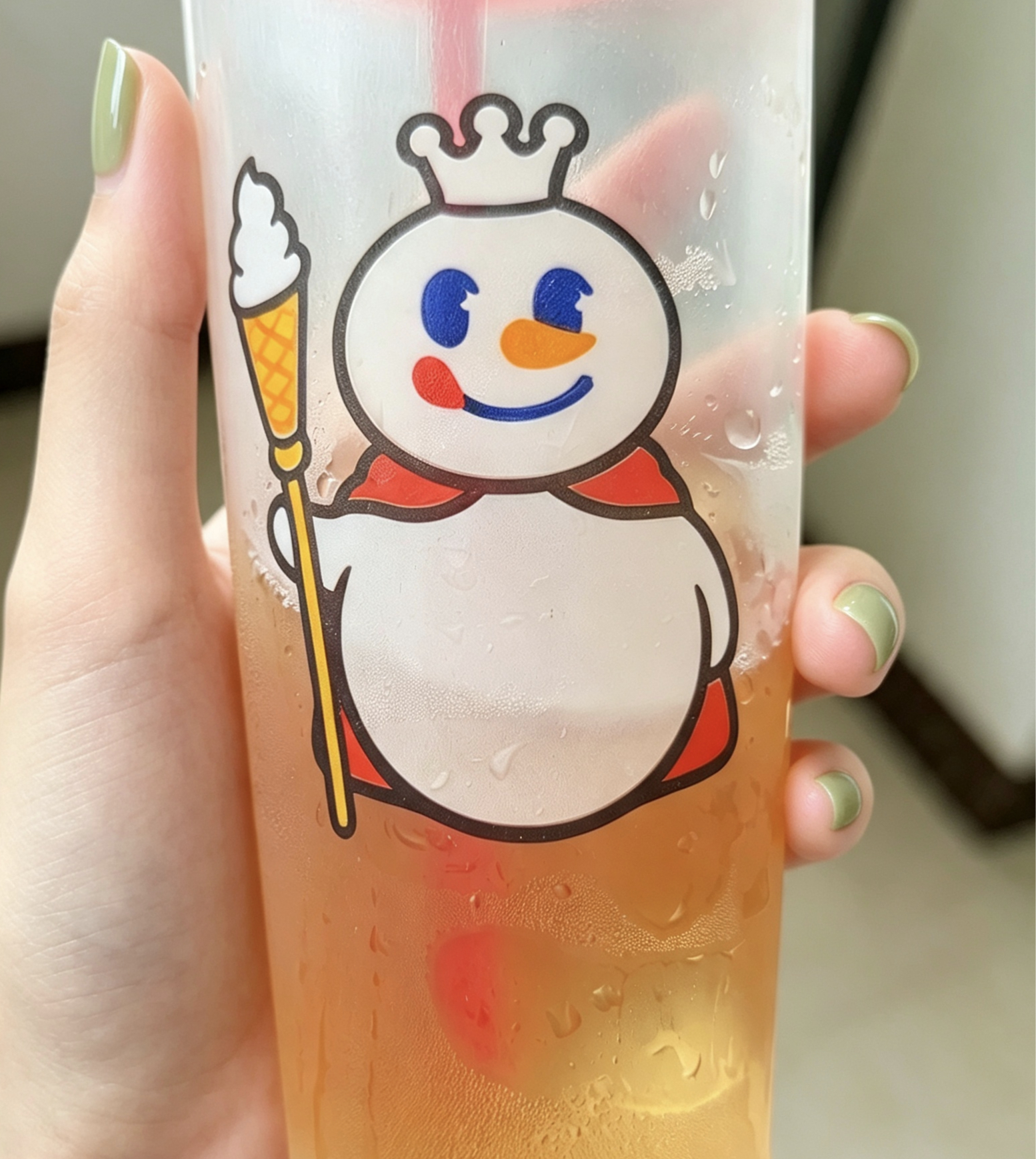 宝子们来评论，抽2位铁粉宝宝喝两杯蜜雪冰城绿茶，2位金粉宝宝喝蜜雪冰城绿茶，一位