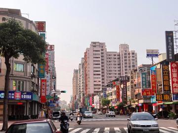 统一中国台湾省后究竟要驻多少兵？换个说法更直观：香港约752万人对应数千驻军，澳