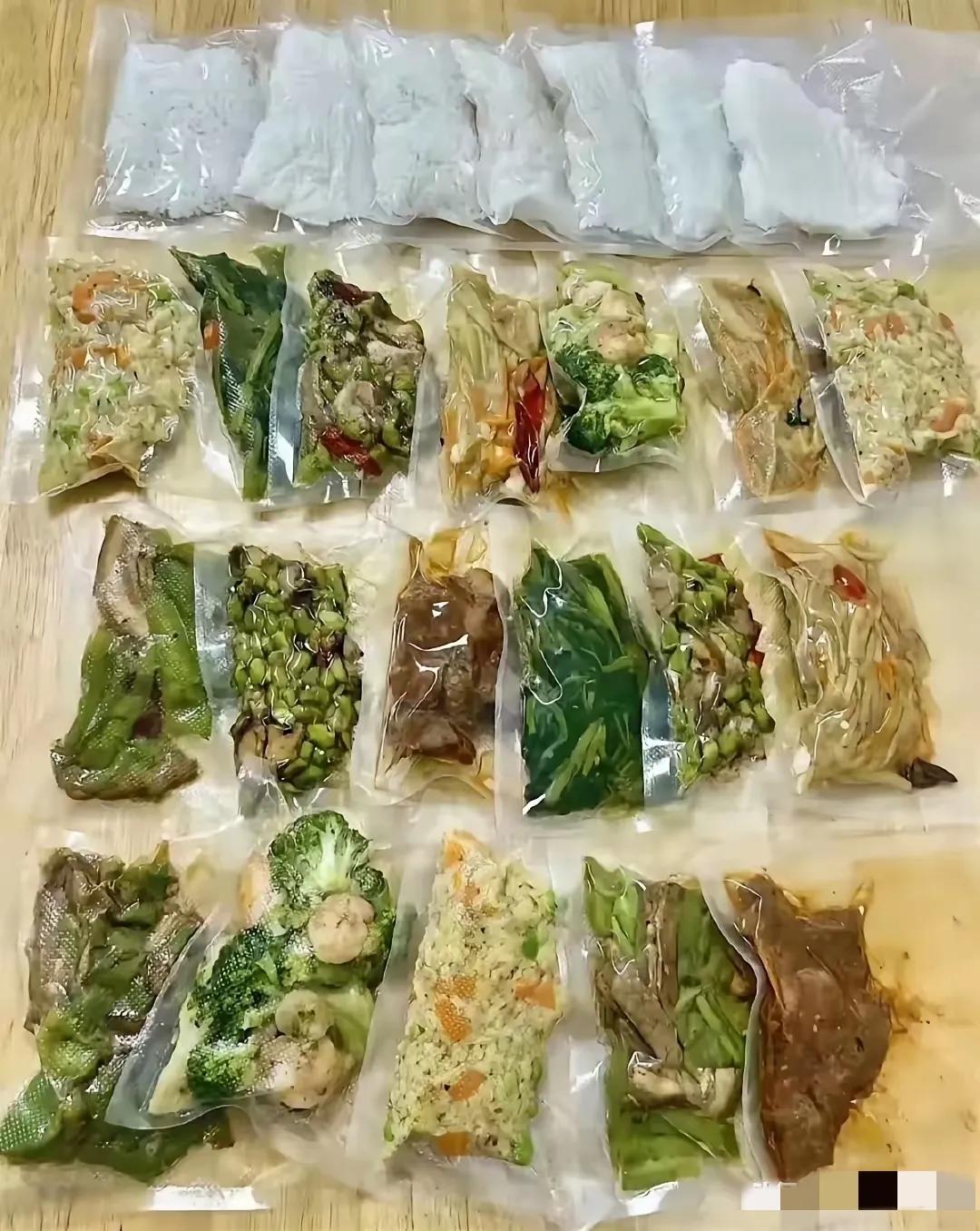 有的朋友在周日就做好了下周全部的菜食，你觉得这样靠谱吗？算不算预制菜？