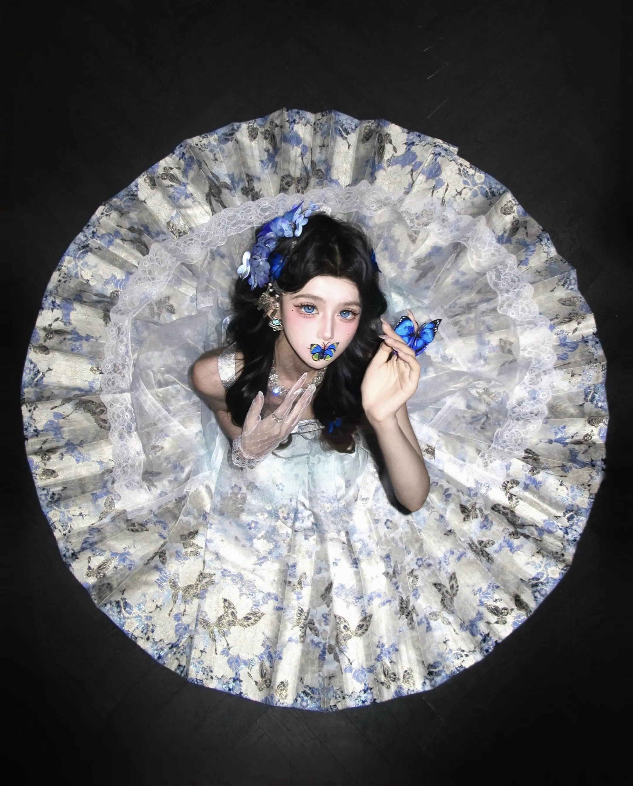 青焰一线，露出桃花面