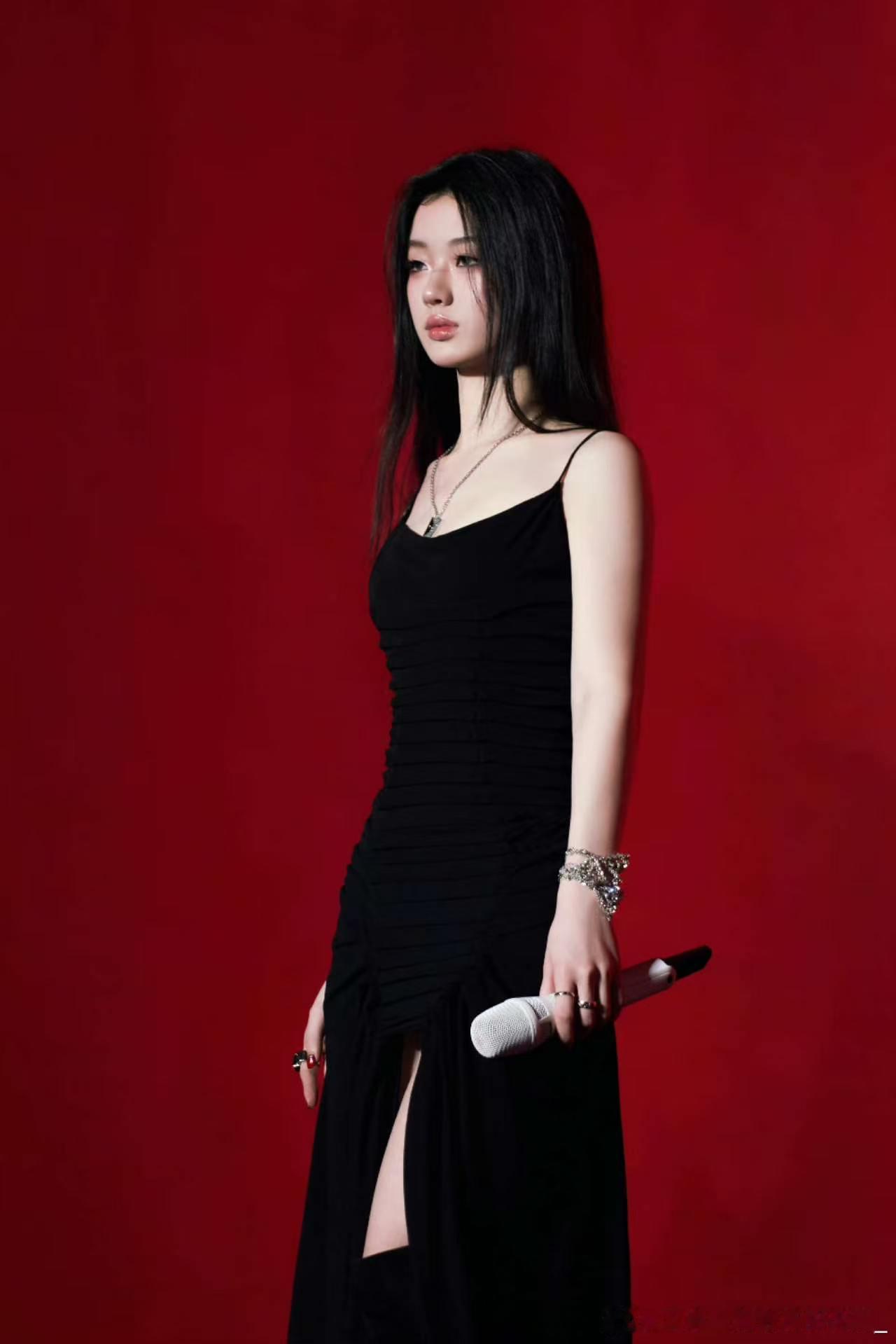 单依纯单依纯说珠玉已经进化成完全体 syc单依纯珠玉幕后纪实 syc“重生在缝补
