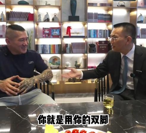 网红“馆长”终于见到“大人物”了！
“馆长”坦言，超级紧张。

所有的视频，这期