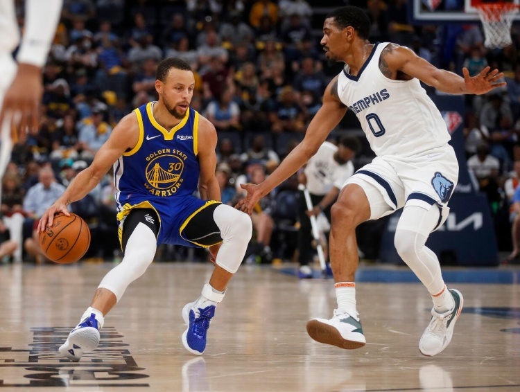 ➡莫兰特：我们灰熊王朝在西部没有对手梅尔顿：在灰熊时就想干掉勇士王朝 22年没人