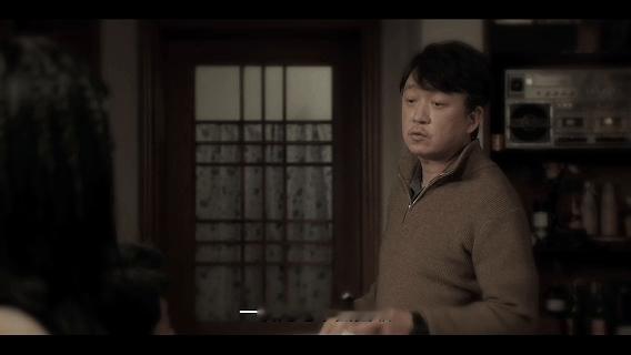 潘粤明哭戏扇了自己一巴掌 情绪彻底崩溃的那一刻，他狠狠扇向自己，把的无助、愧疚和