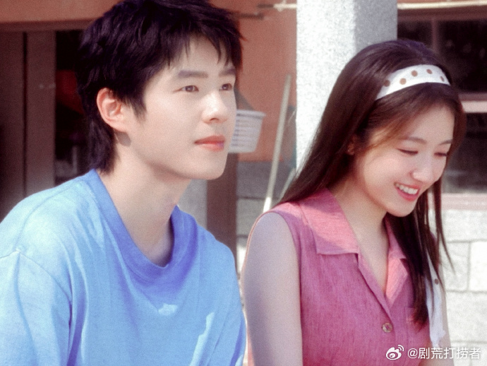 刘昊然李兰迪校园剧最严厉的父母  刘昊然李兰迪新剧牵手路透 这是什么夏日限定美好