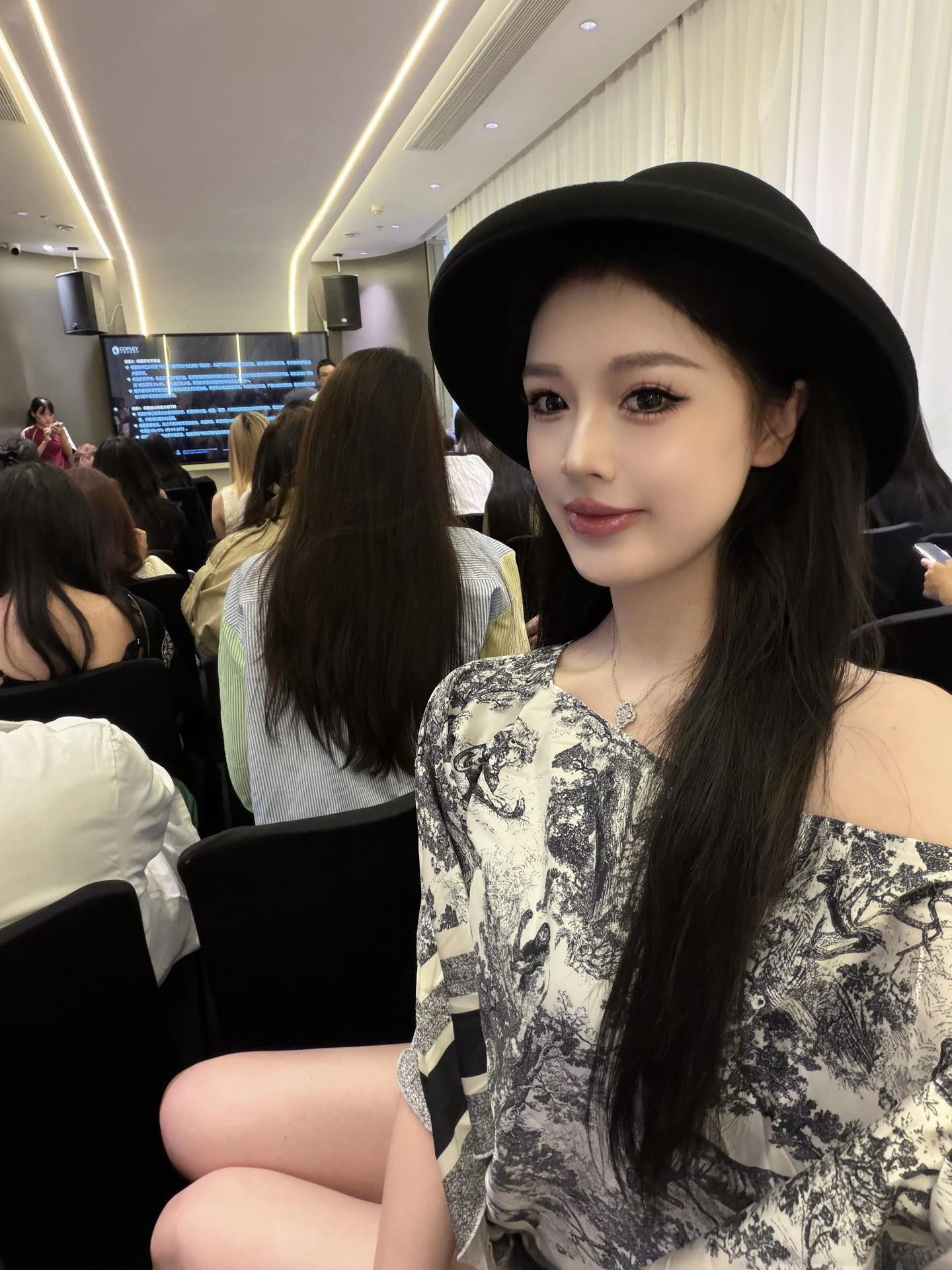 当我发现失去了爱人的能力只专注于事业和自我时我就知道他娘的人生稳了