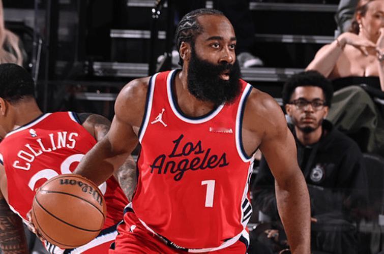 [加油]我的快船又回来了，最近战绩14胜3负，战绩全联盟第一，搭上了附加赛的末班