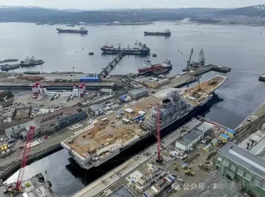 烽火问鼎计划 俄罗斯国防部是否决定把“库兹涅佐夫”号航母报废处理还没有正式确定，