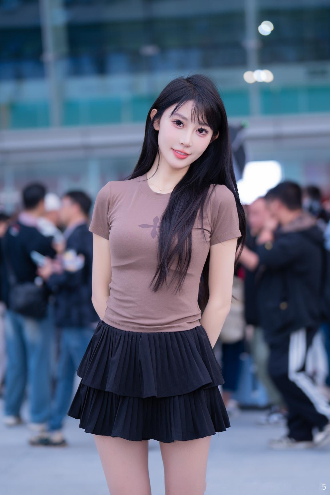聆听猎人的车展日记聆听在广州国际车展猎人与车展 2025 广州国际车展想把图片带
