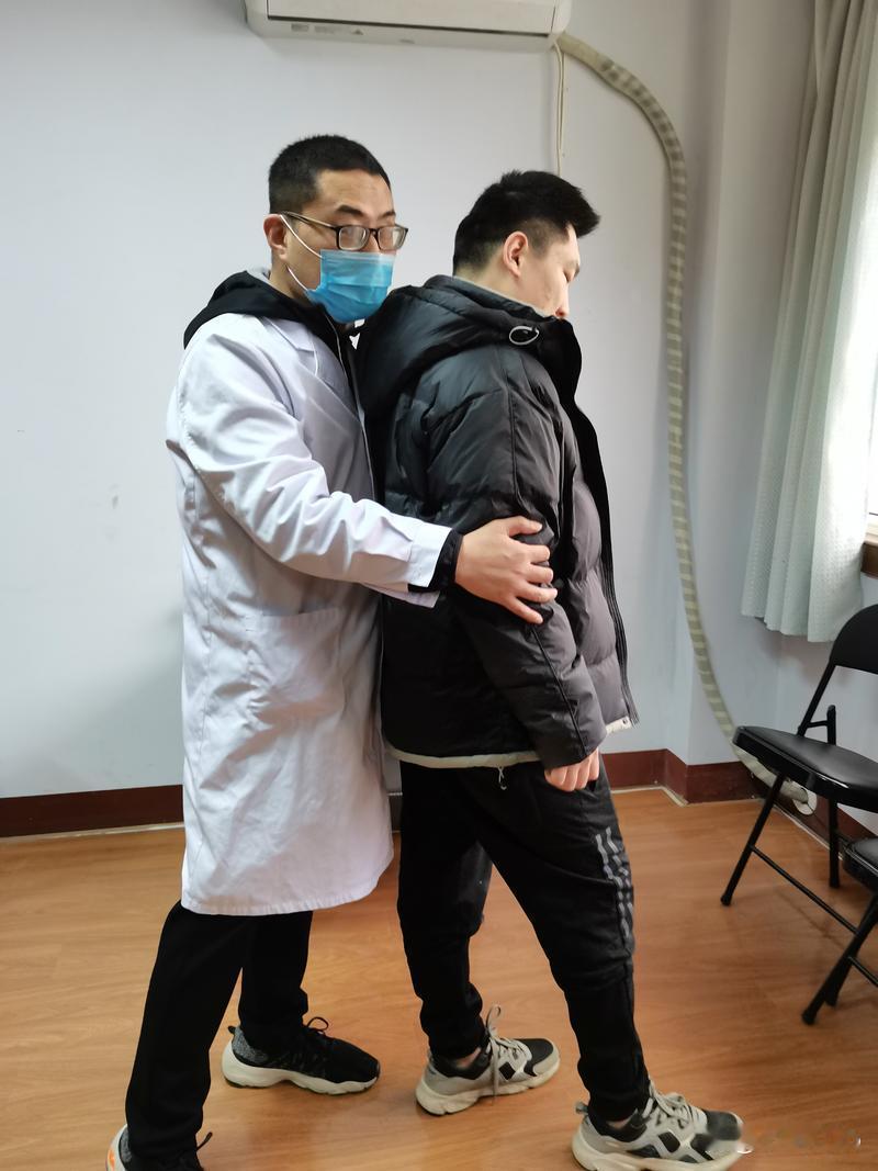 这是一个活得明白的人所讲的明白话，令人钦佩不止。但是对于此类人只能是可遇而不可求