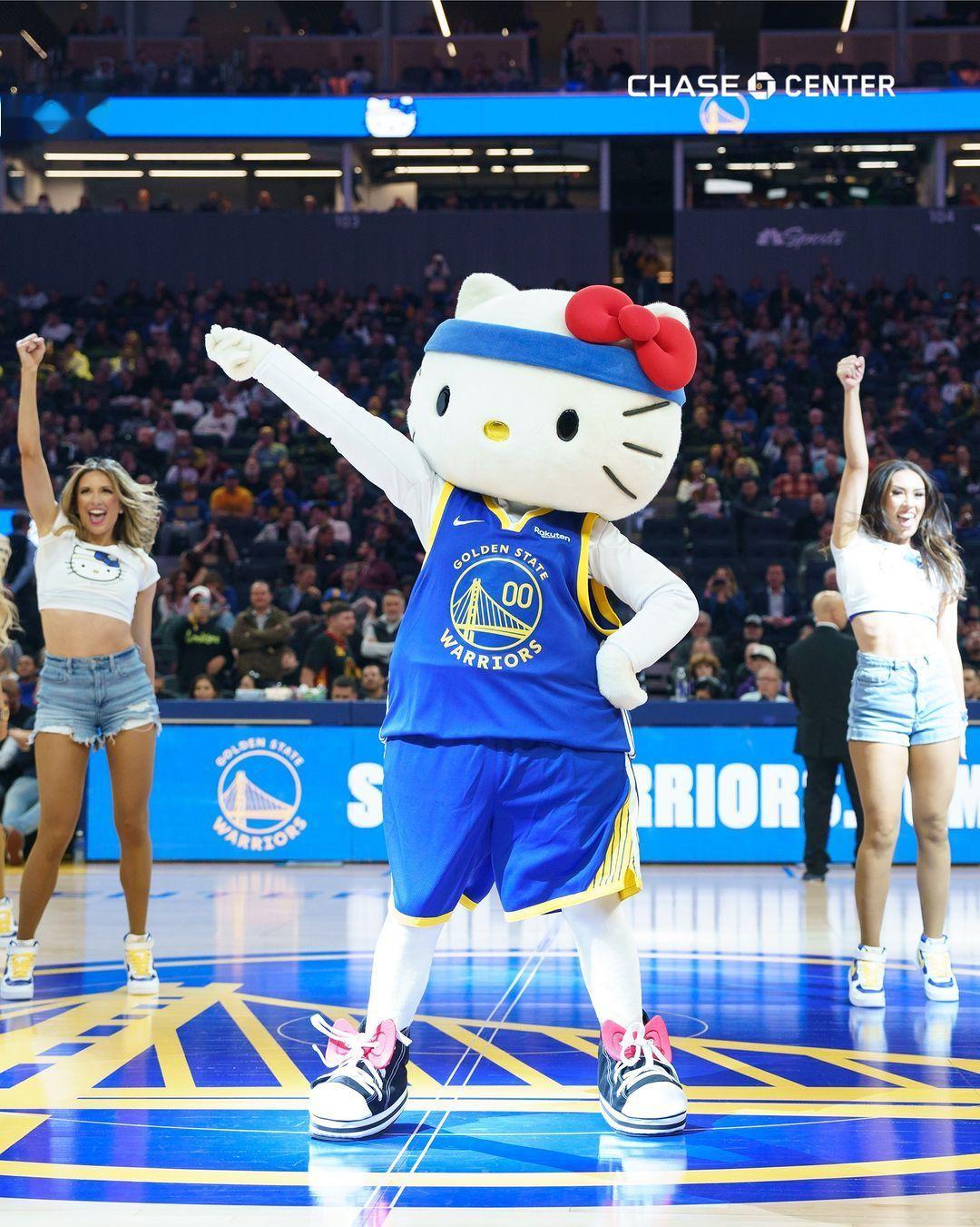 Hello kitty怪可爱的#金州勇士[超话]##为梦想开球# ​​​
