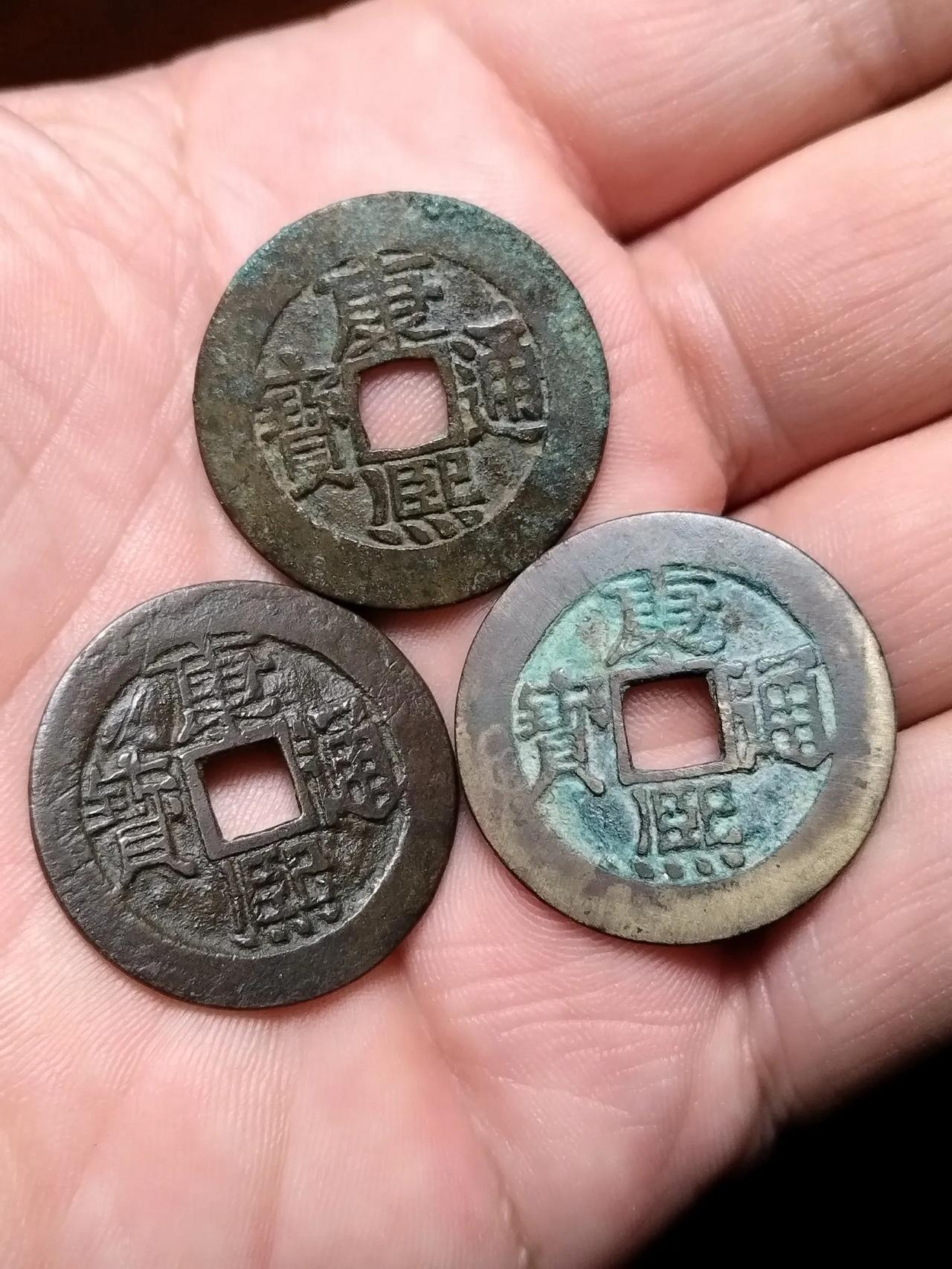 刚学高位时候买的，花了360，现在想想全是泪，泉友老师们帮忙看看真假如何？康熙通
