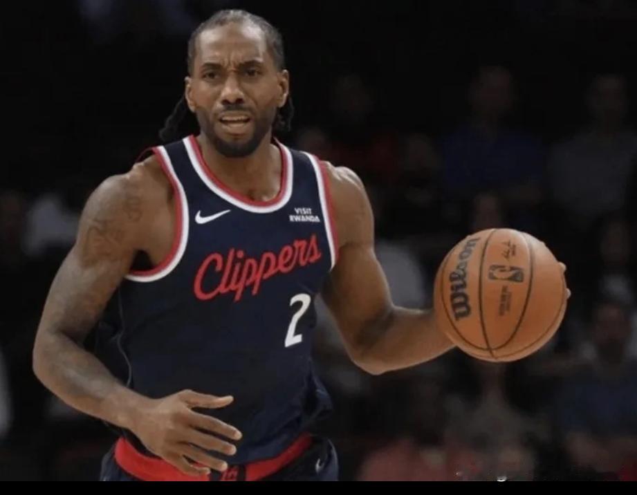 快船迎来战神卡的回归也难求一胜
小卡复出以来三场比赛全部拿到30＋
无奈也成徒劳