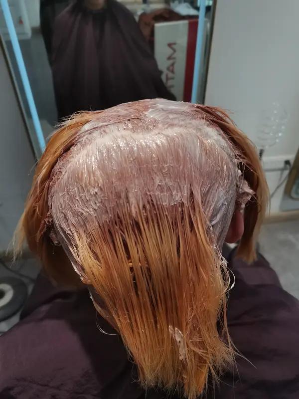 烫染警告！
发型可以换，头发和健康伤了可难挽回。如果你属于以下5类人，染发/直发