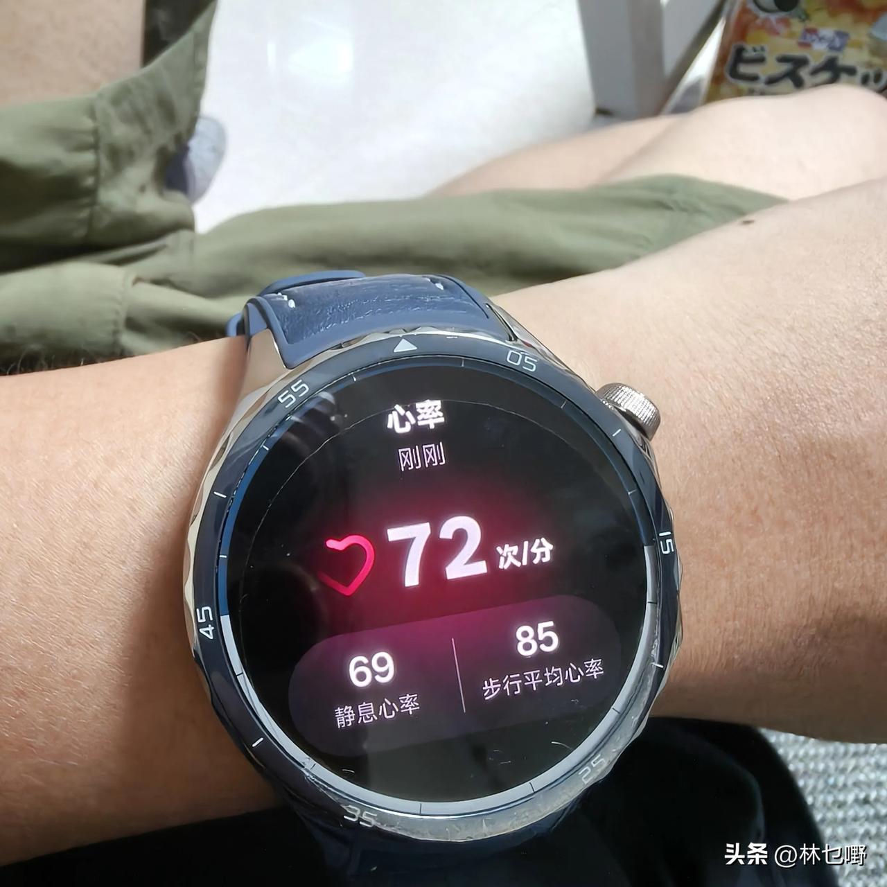 之前有一段时间心率总是在 90 到 125 徘徊，总担心心脏有问题！有人说有可能