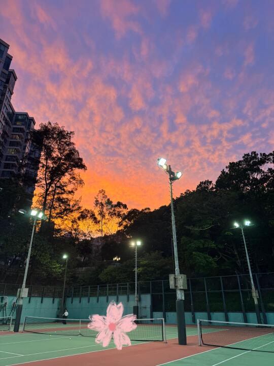 🇭🇰是谁幸运打到了晚霞球场
