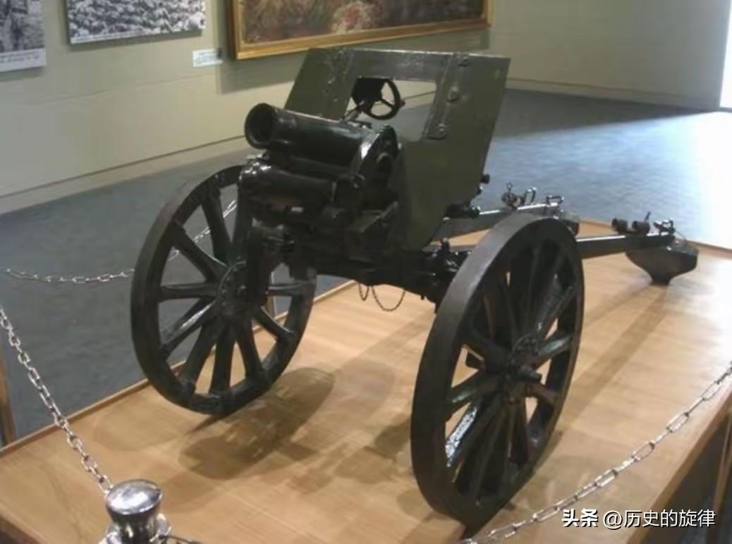 1940年绝境硬仗！686团只剩3发炮弹，团长正发愁，鬼子连夜送来300发弹药