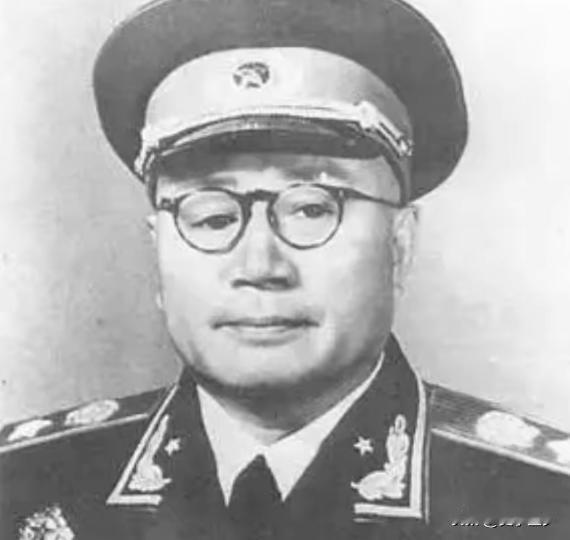 1986年10月7日，刘伯承在北京病逝。他临终前对妻子和孩子说：“杀害小华北的凶