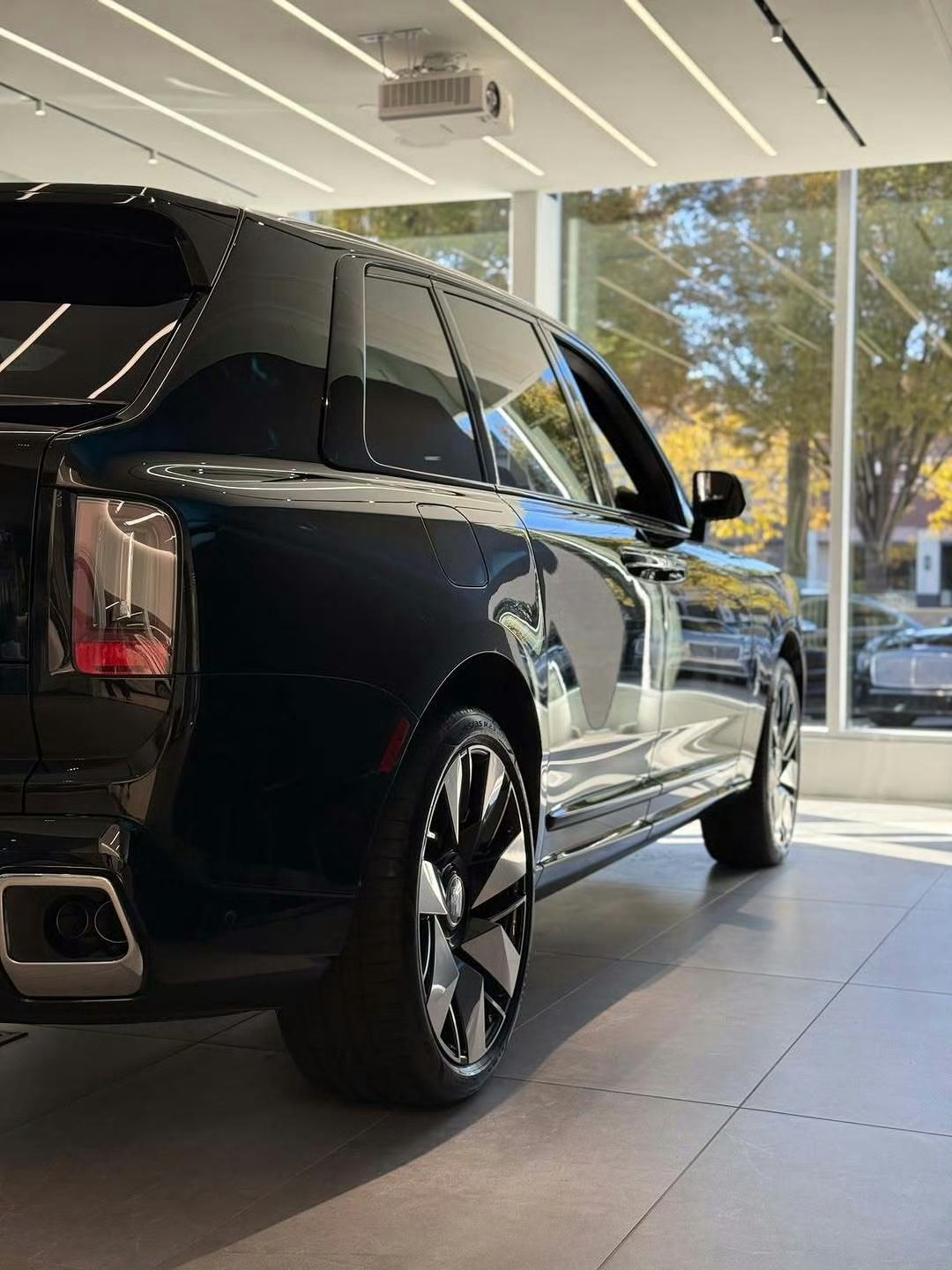 劳斯莱斯 Cullinan [酷][酷] ​​​