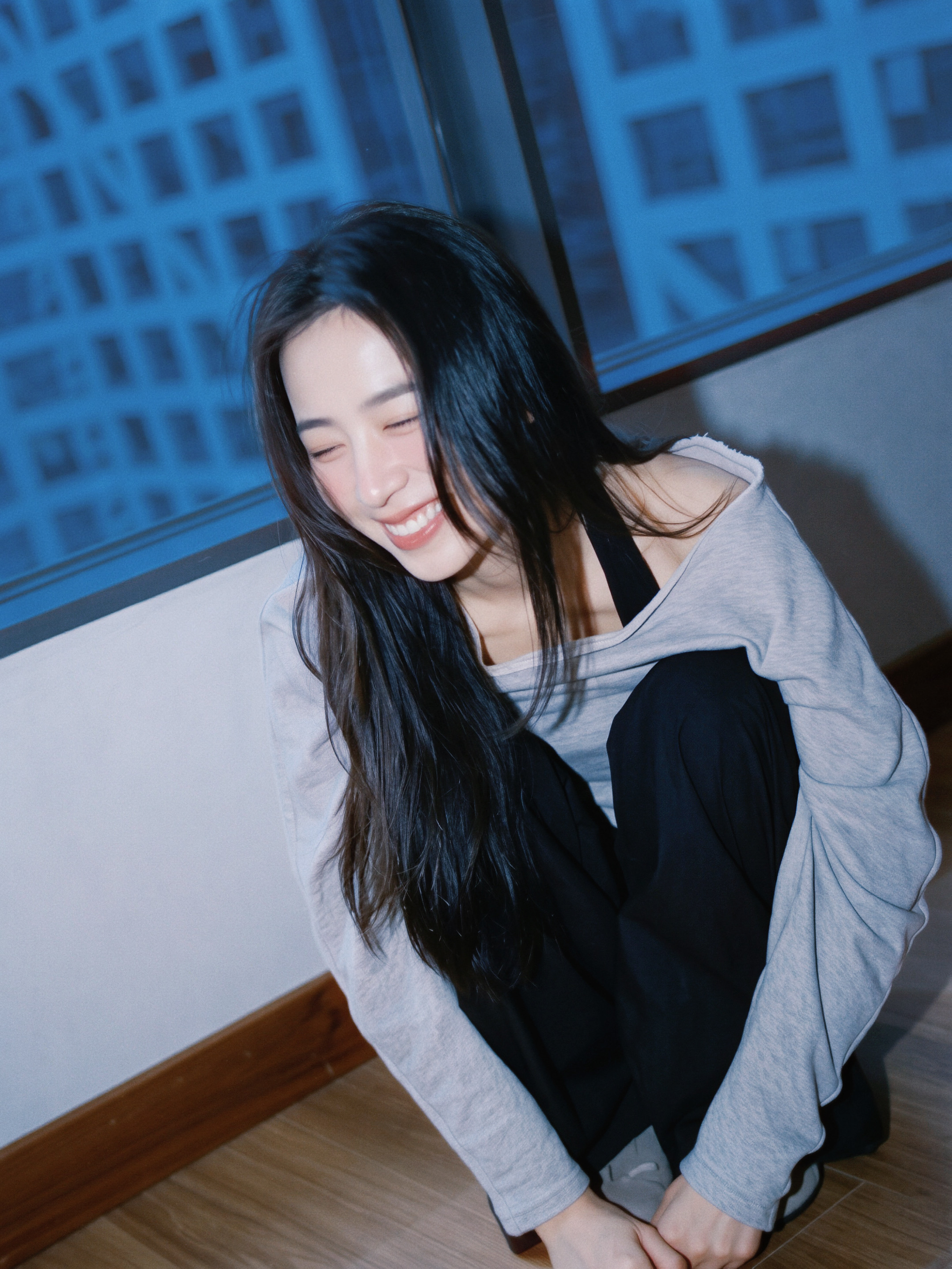 周雨彤📸 