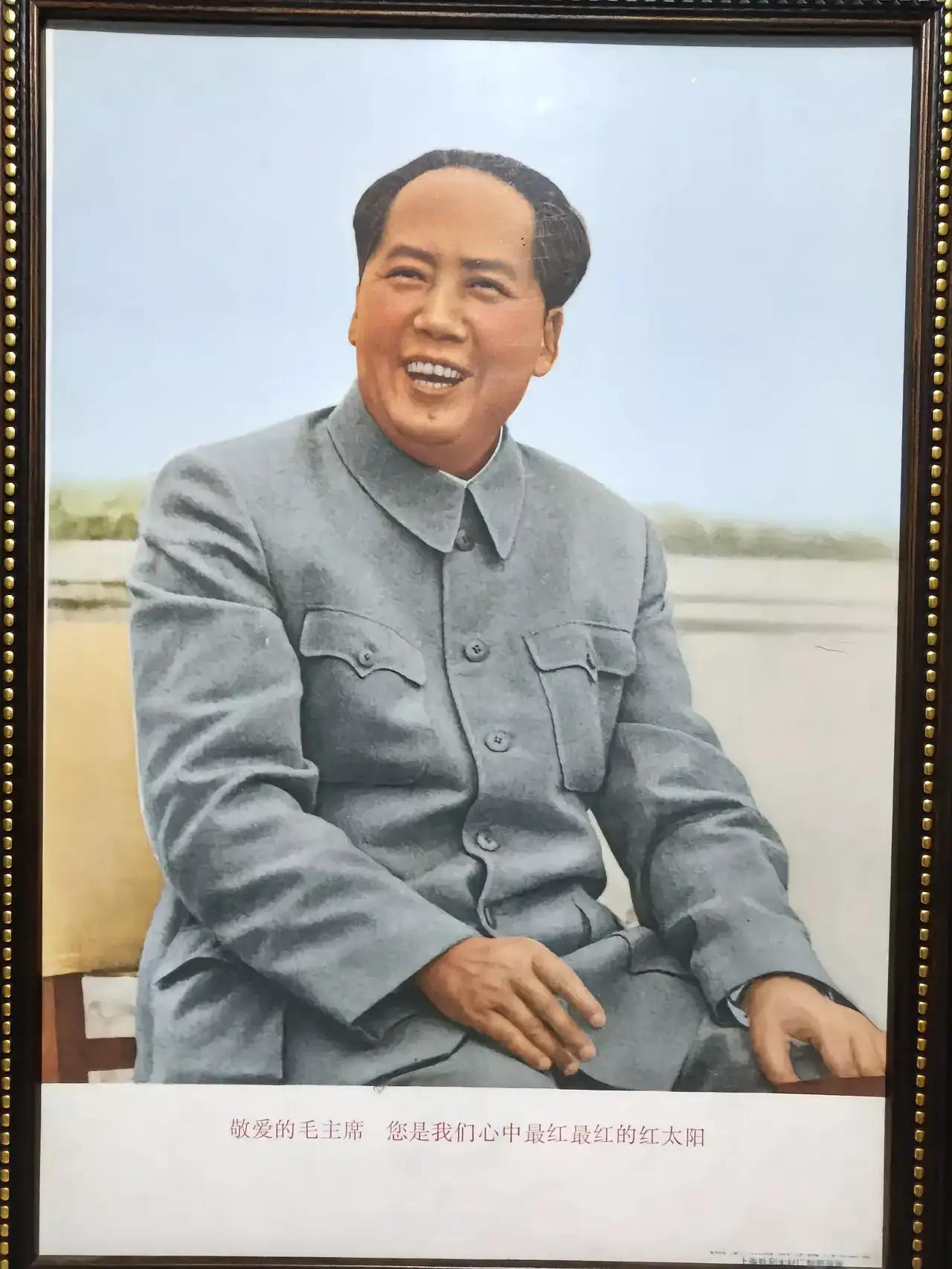 李敖先生是台湾著名作家，他一生桀骜不驯、目空一切。但是，他唯独对毛泽东主席却是非