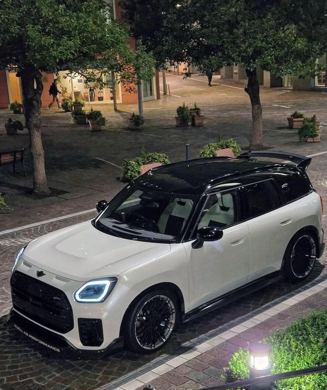 新款Countryman凭什么圈粉无数？看霓虹车友的改装就懂了！大家早安
	
今