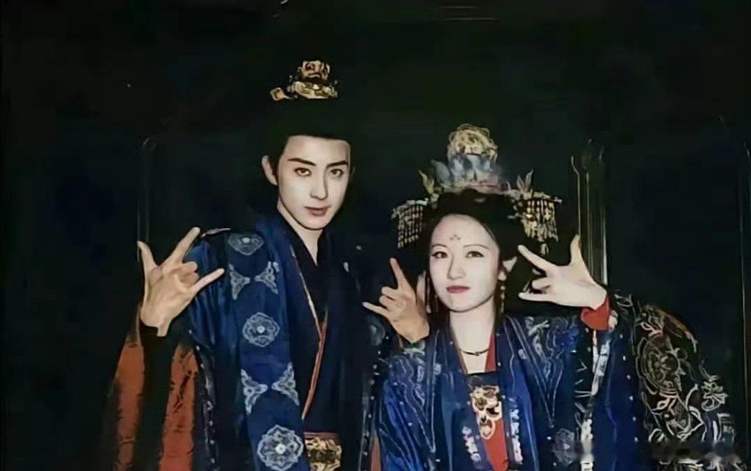 秦莞燕迟终于有自己的家了 从互相取暖的“小苦瓜”，到能给对方遮风挡雨的伴侣，他们
