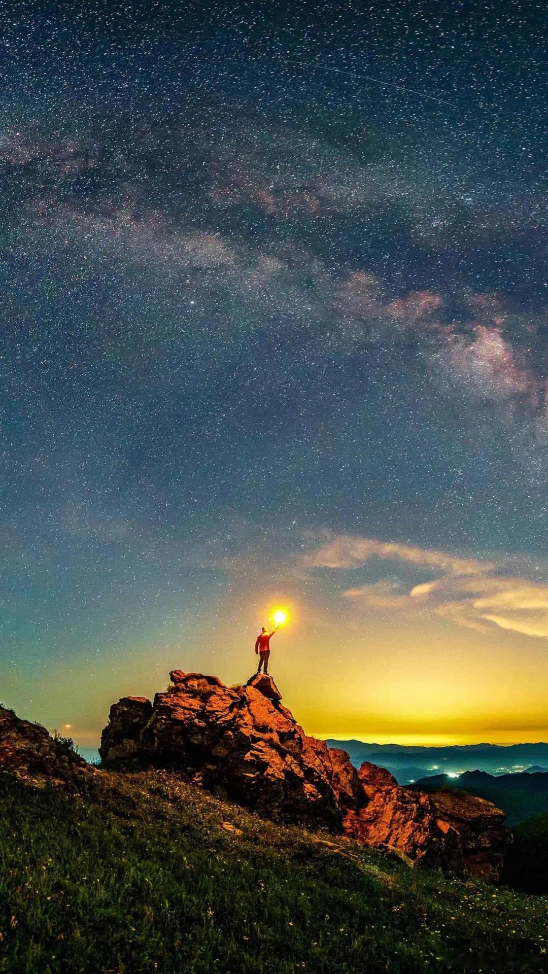就在此刻，种一片晴天·默斋主人原创自由诗人生本是一条奔涌的河没有回头的岔口，没有