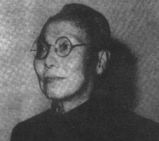 1956年，傅作义几次请求毛主席释放陈长捷，也几次去功德林探望他，然而,陈长捷每