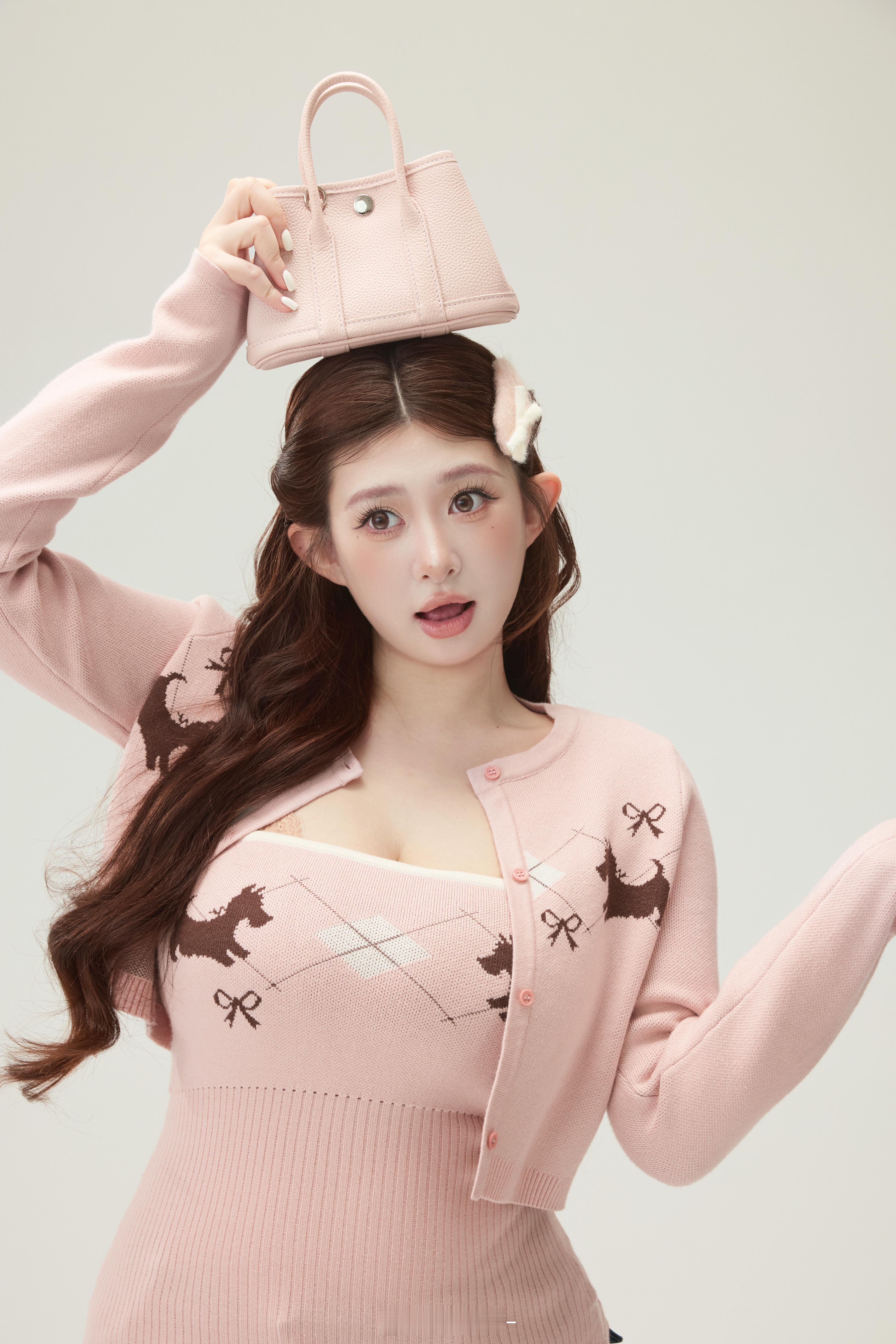 miu系甜妹本命两件套“桃乐丝梦境”🦌🍑提花针织两件套真的把我美晕了～～～芝